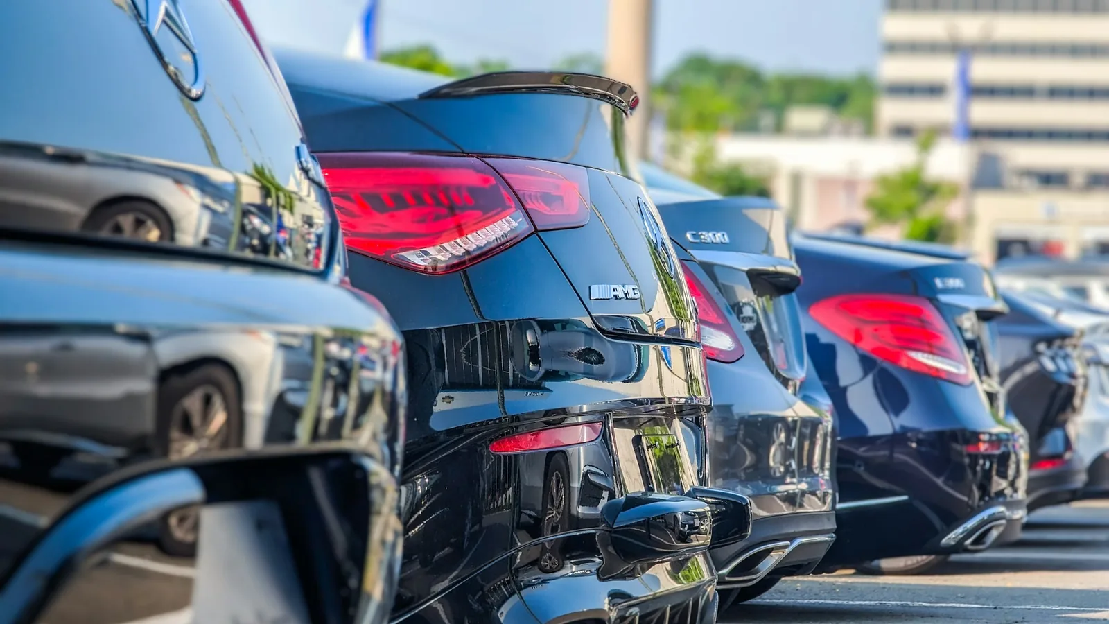 How to Grow a Car Rental Business: 17 Practical Strategies for 2026