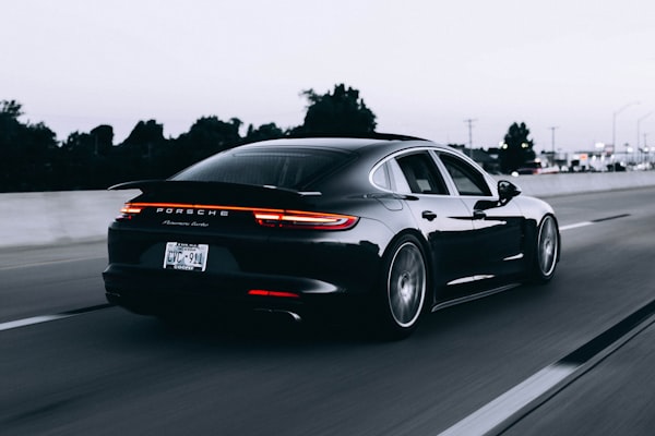 Long-Wheelbase Limousine